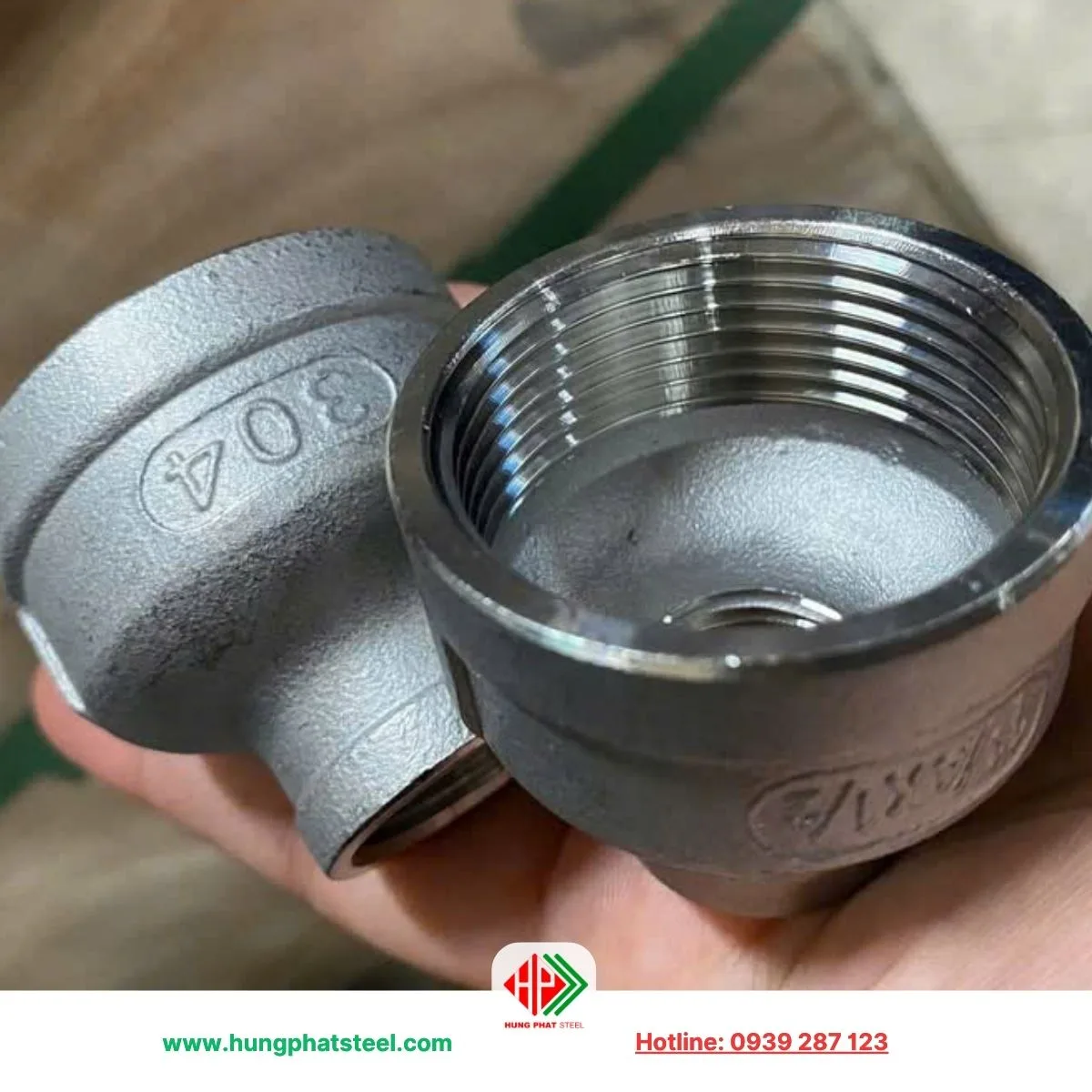 Bầu Giảm Ren INOX DN32-DN15