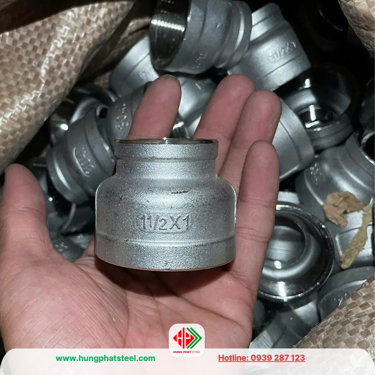 Bầu Giảm Ren INOX DN40-DN25