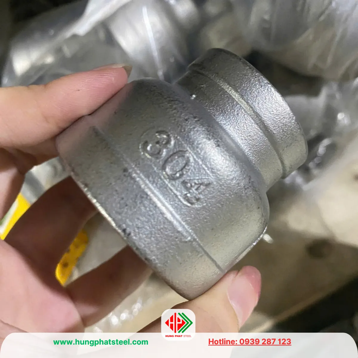 Bầu Giảm Ren INOX DN40-DN25