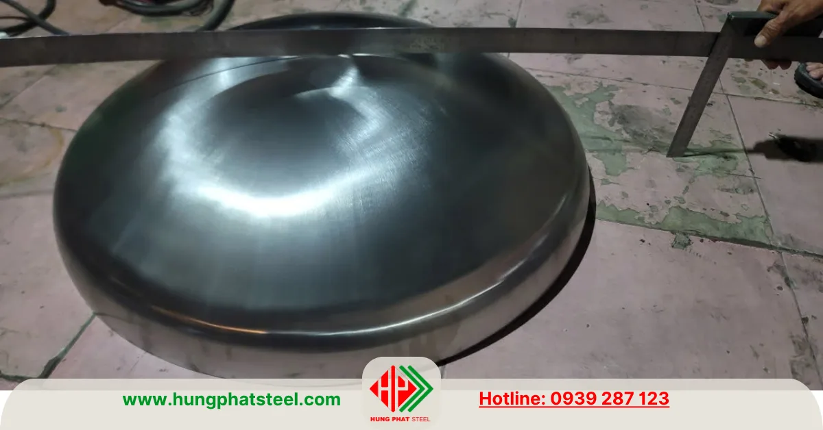 Chỏm cầu inox 304 gia công bởi Thép Hùng Phát