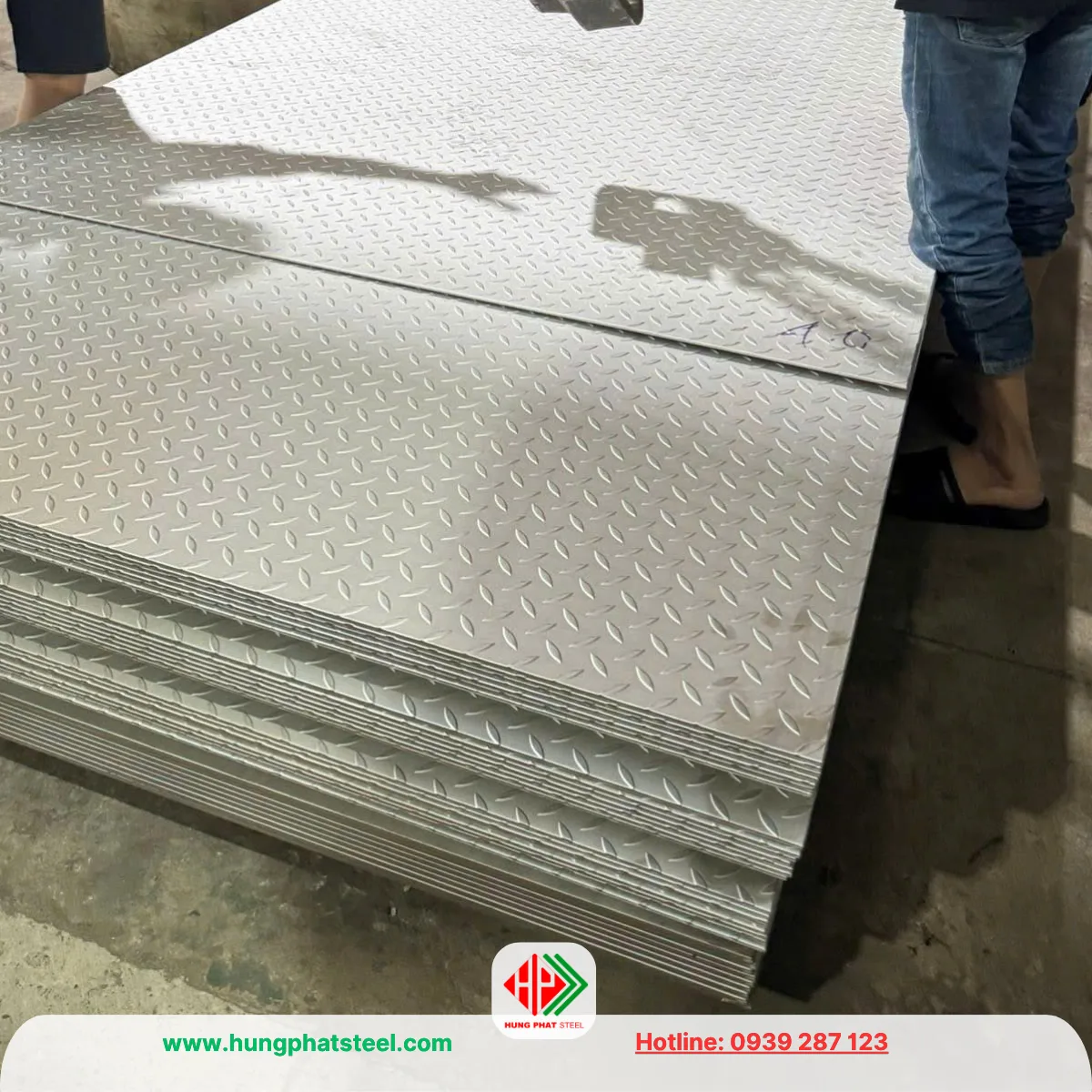 Tấm Gân INOX 4ly (4mm)