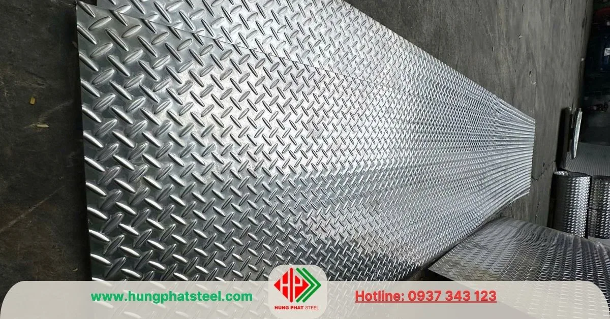 Tấm Gân INOX 4ly (4mm)