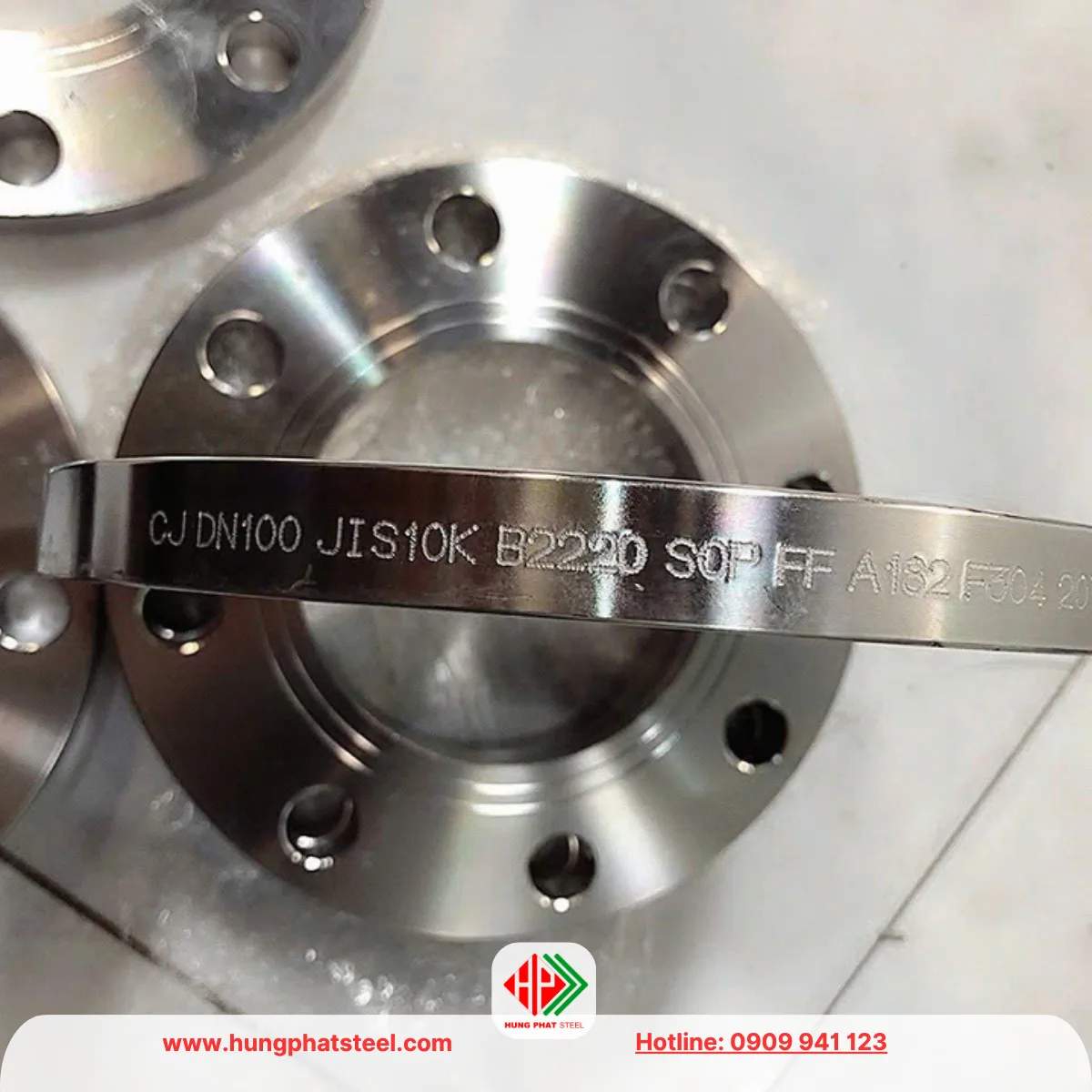 Mặt bích JIS 10K DN100 (D114)